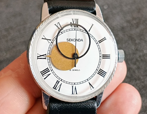 Sekonda raketa copernic - raketa,